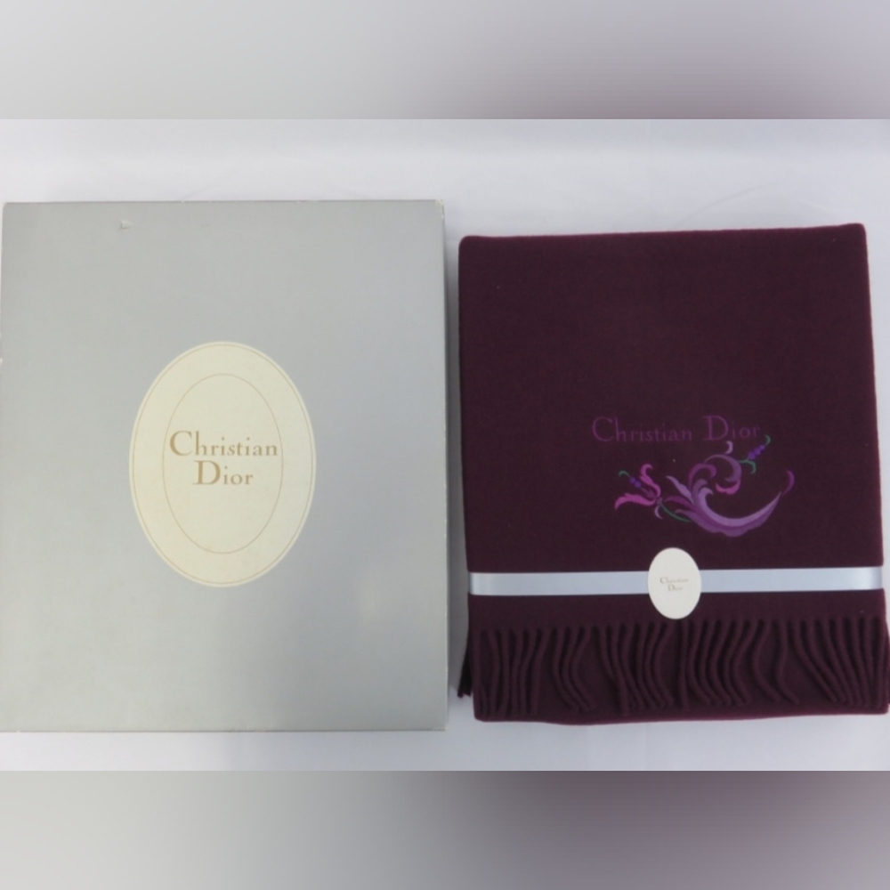 Host Pick 🌟  Christian Dior Vintage throws blanket  💯 wool